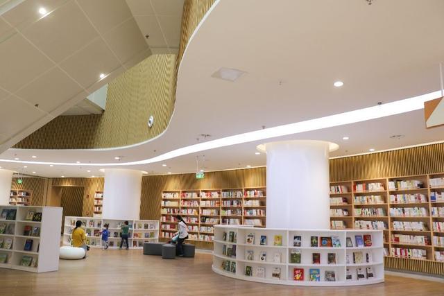 襄陽(yáng)市圖書館東津新館正式開(kāi)館